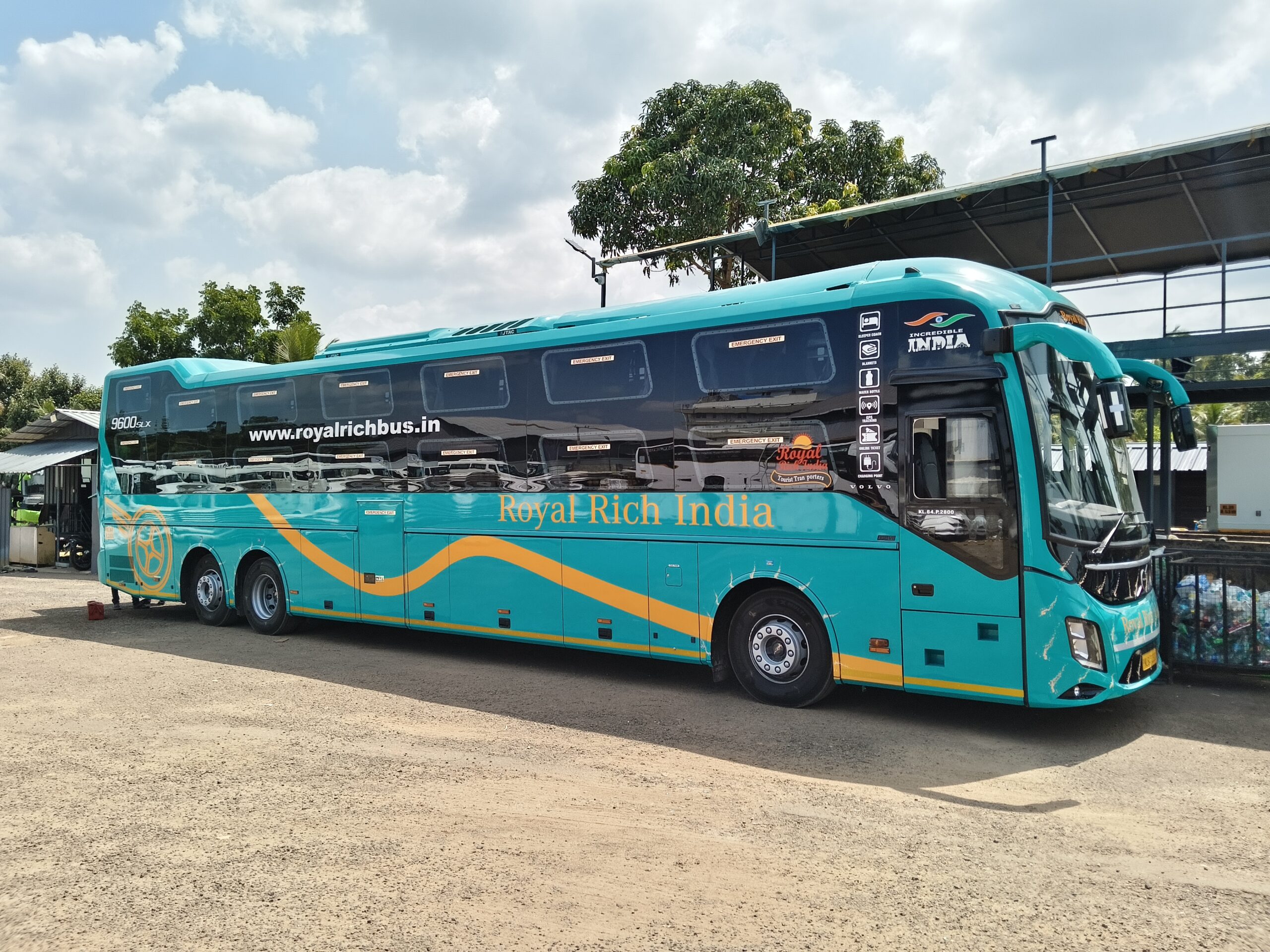 Volvo 9600 Bus With JTAC India's No. 1 Bus Air Conditioning Brand
