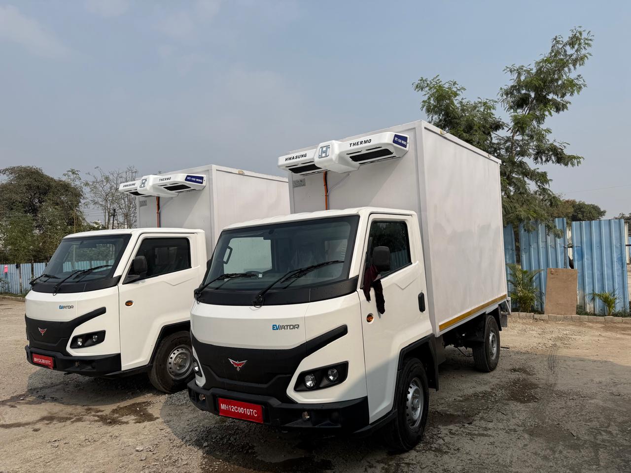 Montra Electric Eviator Electric Vehicles Fitted-with Hwasung Thermo HT-100 Wing Series Electric Refrigeration Unit
